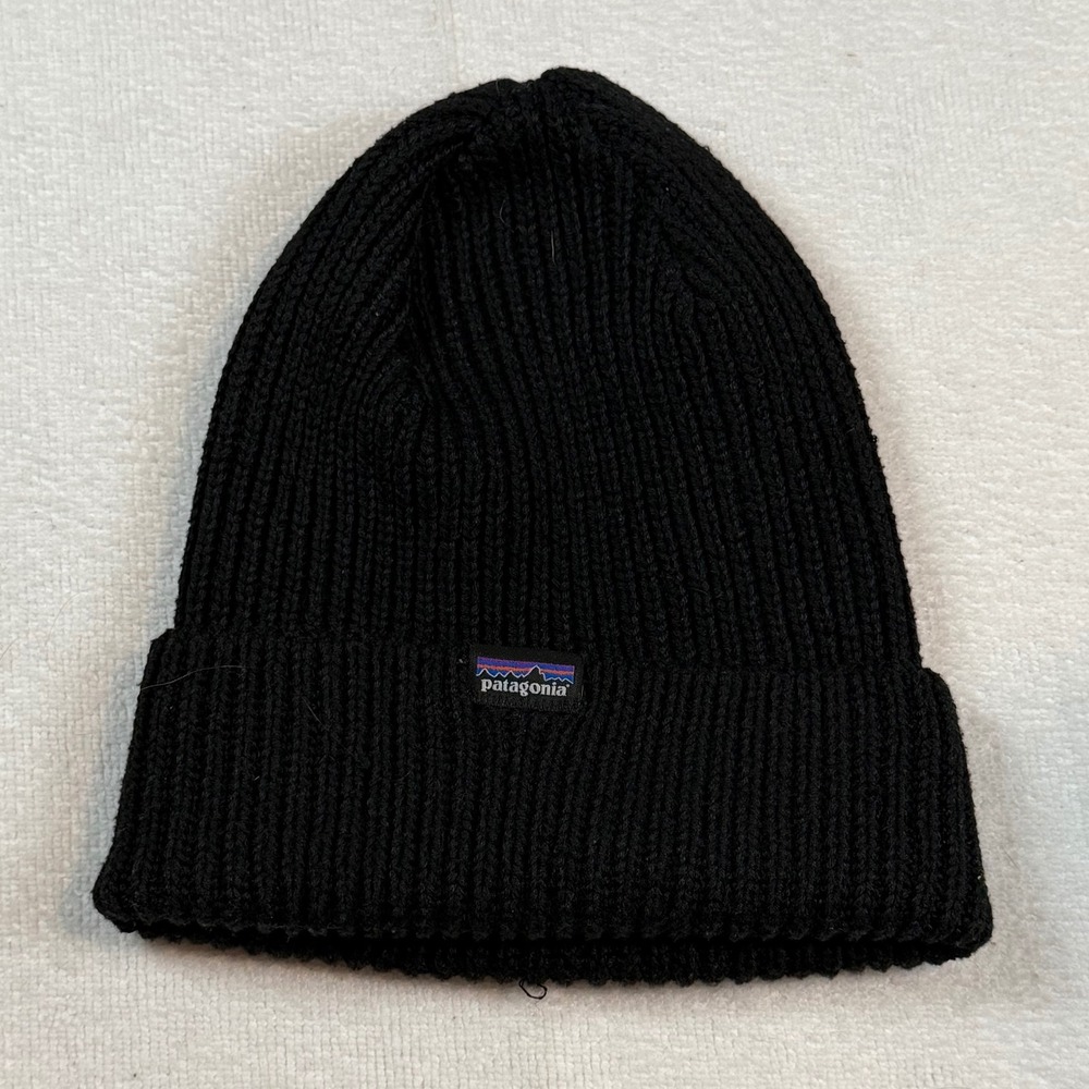 Patagonia Fishermans Rolled Beanie Black Recycled Knit Hat 29105 FA19